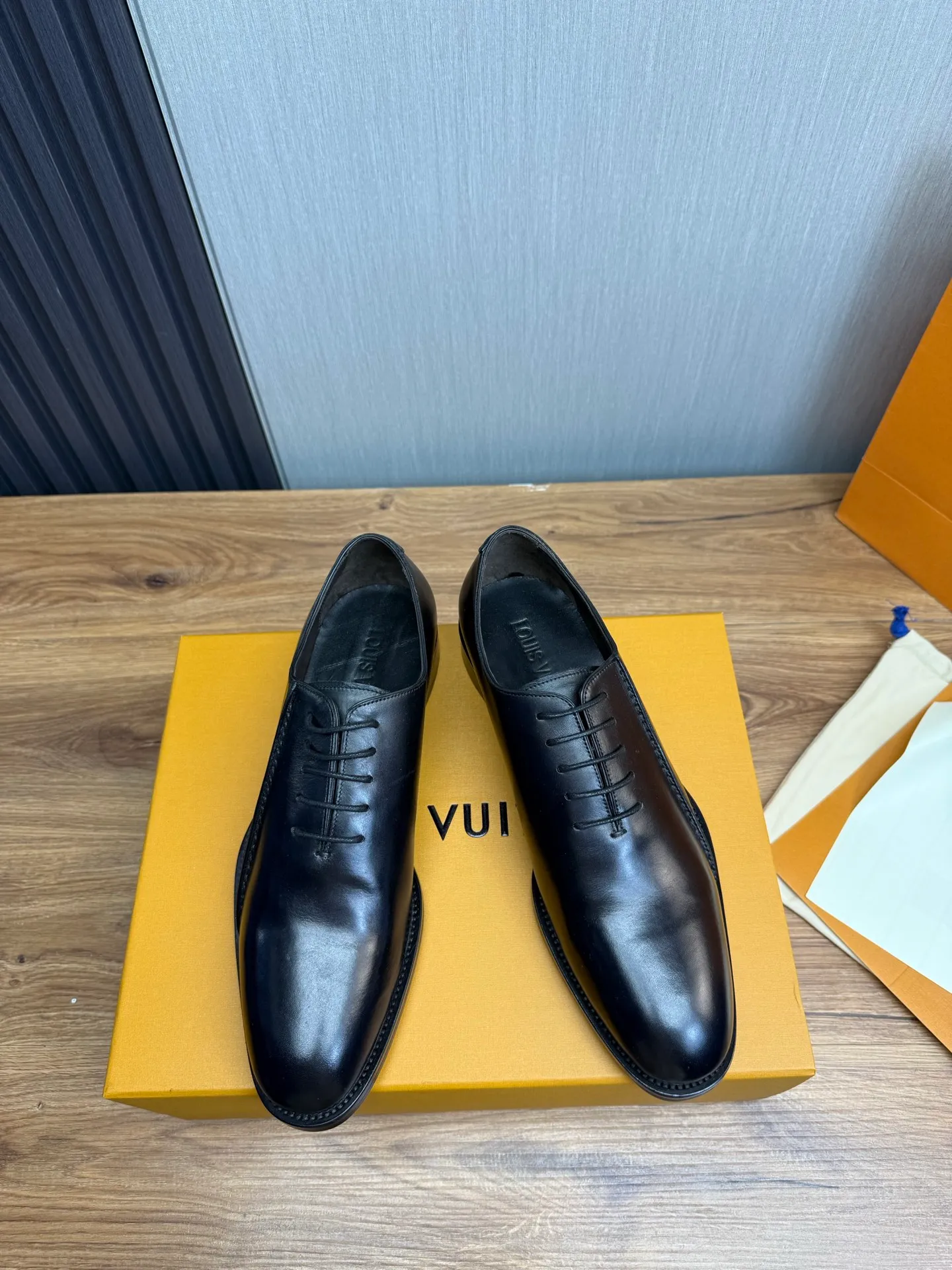 Men's shoes💰760💰 LV. Men's business casual leather shoes, 1:1 shipment ⬆️Luxurious and noble👞All imported original brand leather, just to create a more comfortable wearing experience, upper: original cowhide ➕Imported full cow lining, original leather outsole ✔️36-45 (38.45 non-refundable)